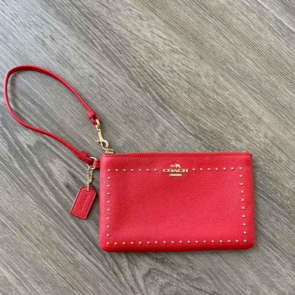 Coach Red Wristlet with gold details - Picture 3 of 9